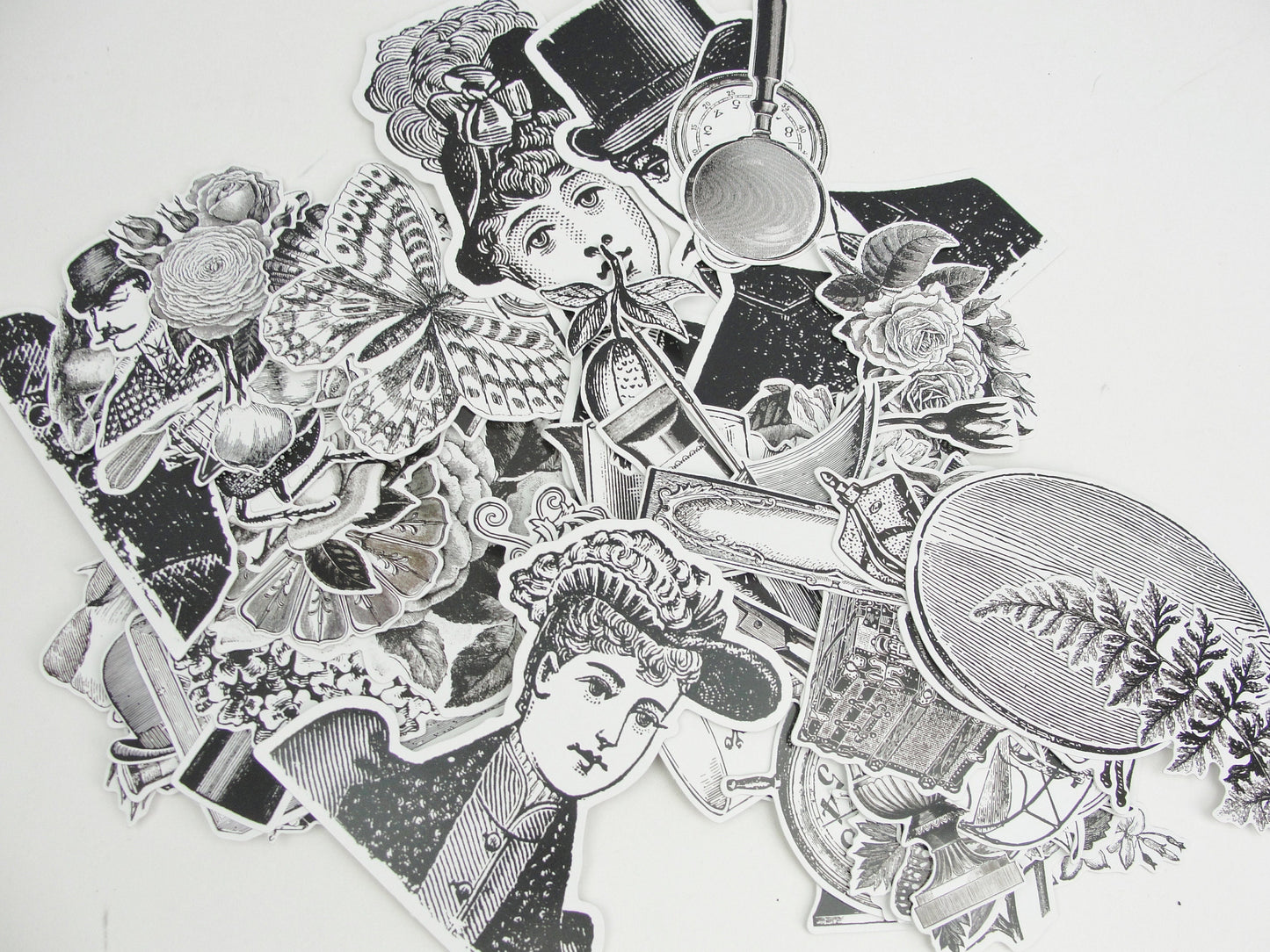 Tim Holtz Engraving ephemera pack TH94125