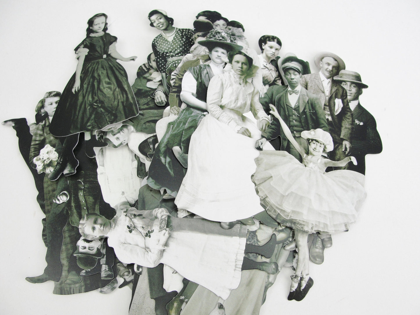 Tim Holtz Solos Paper Dolls 2021 release TH93555