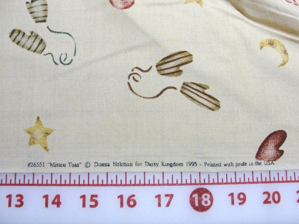 Daisy Kingdom Tossed Mitten fabric yardage - Fabric - Craft Supply House