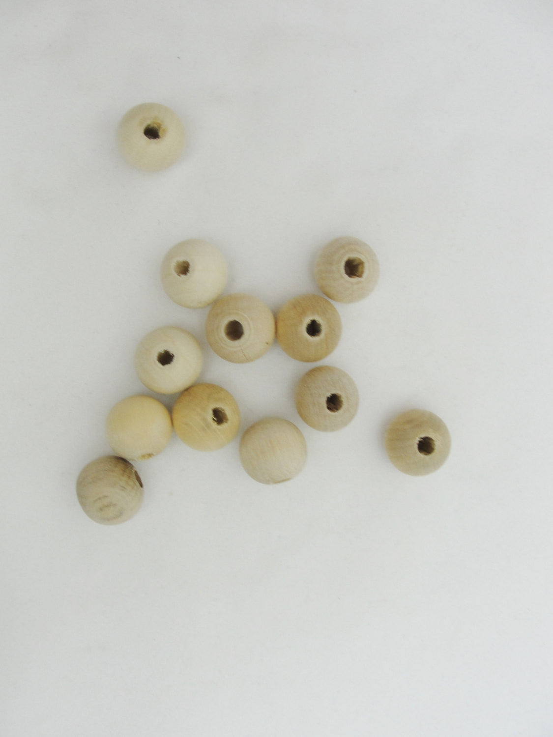 16mm unfinished round wooden beads, 5/8" (.62") with 5/32" hole - Wood parts - Craft Supply House