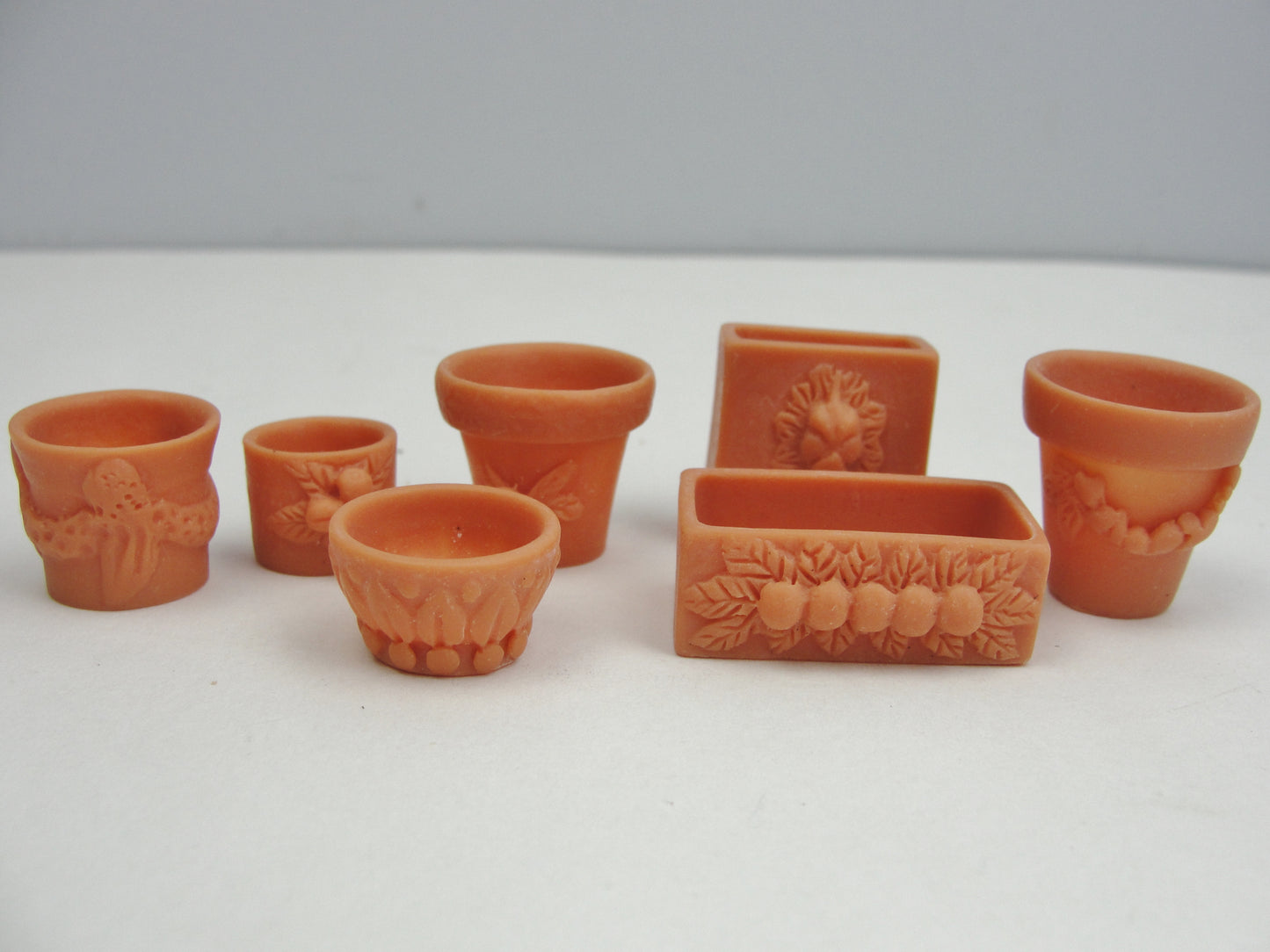 Dollhouse miniature planter assortment