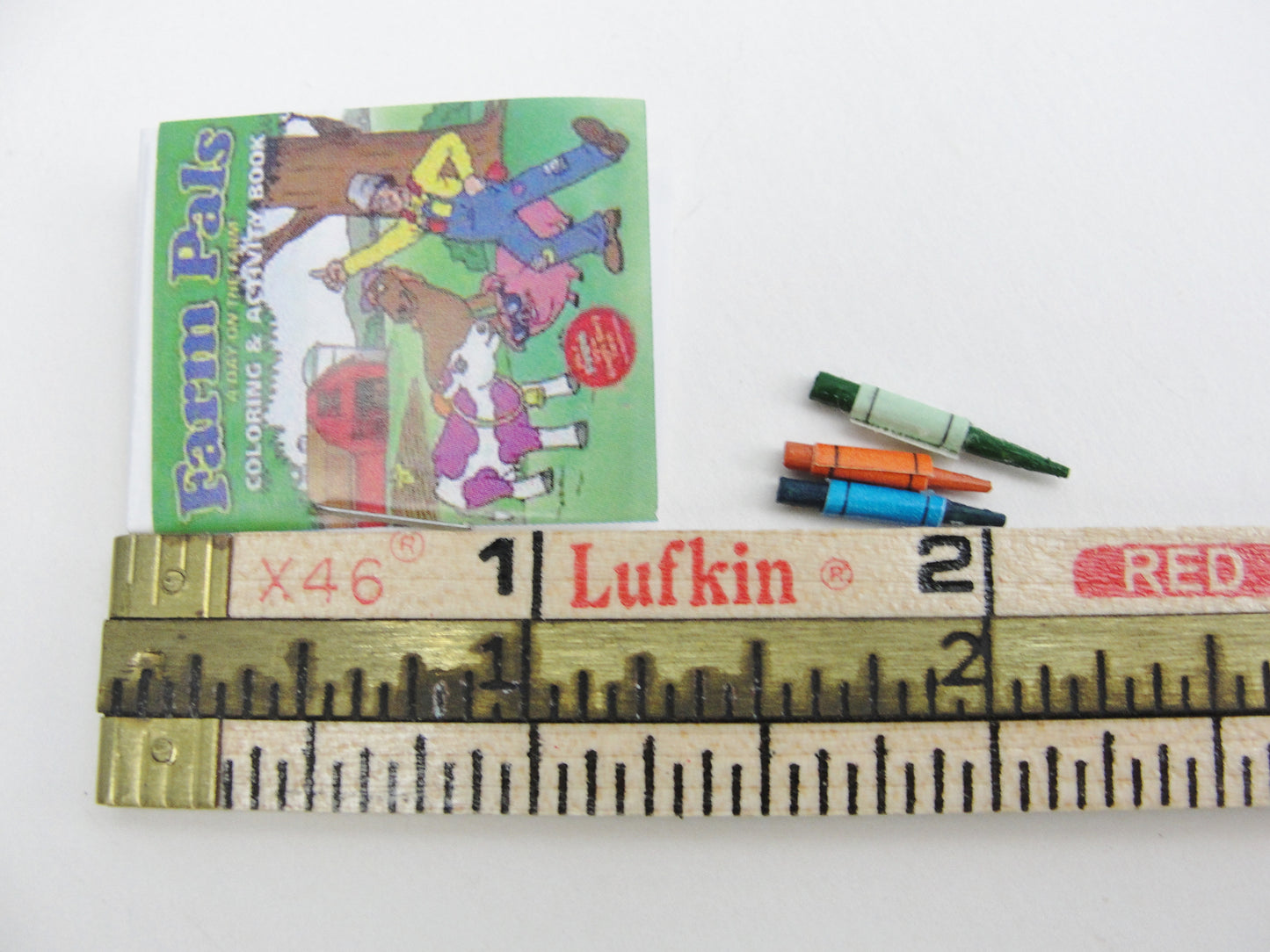 Dollhouse miniature toys