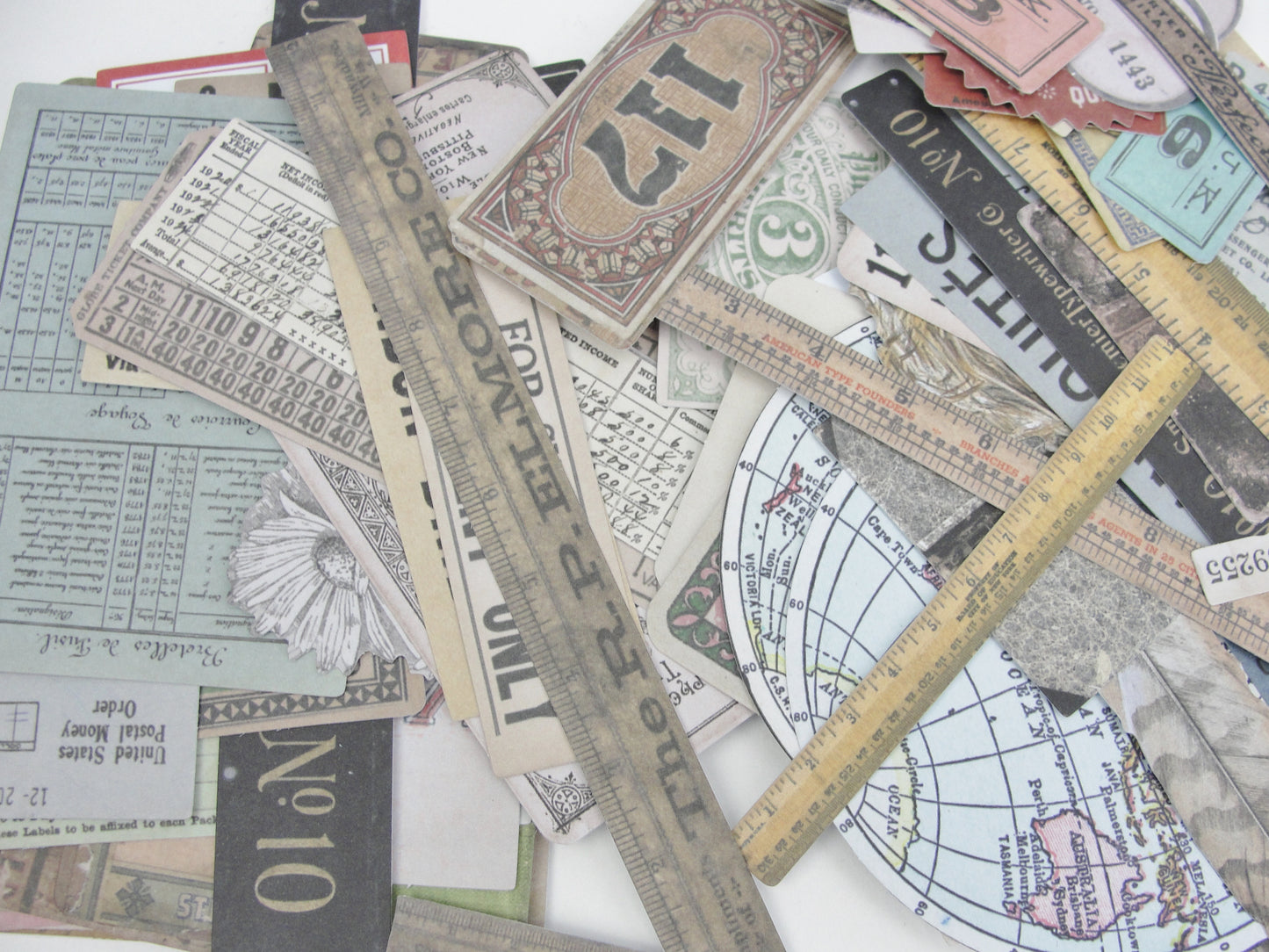 Tim Holtz Memoir ephemera pack