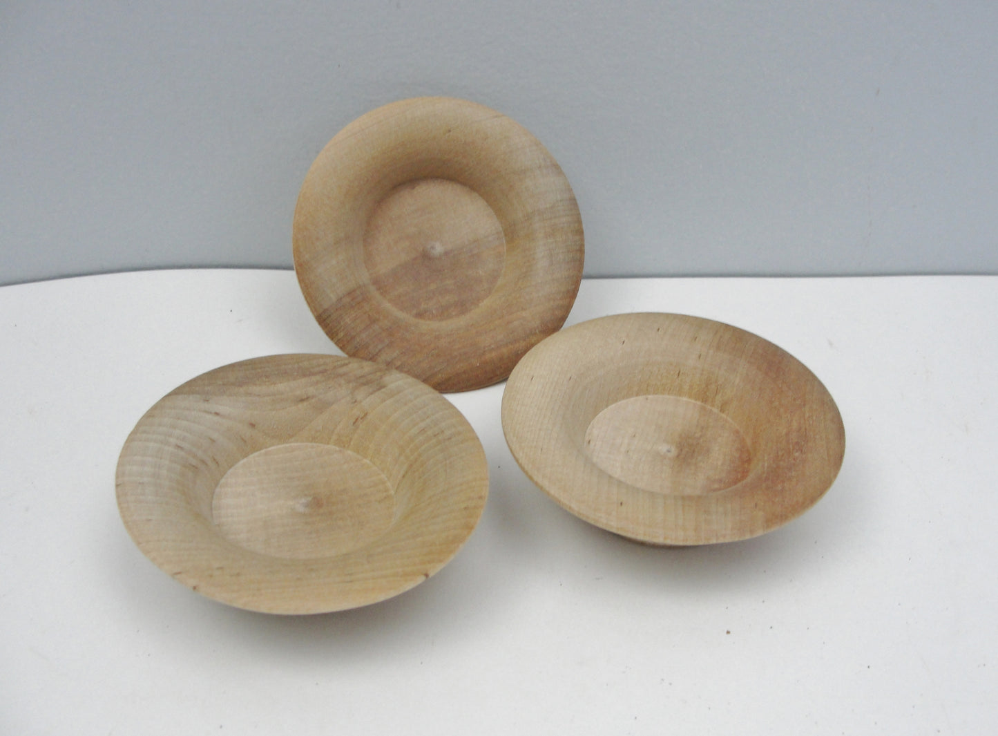 Flared edge miniature wooden bowl, small ring cupset of 3