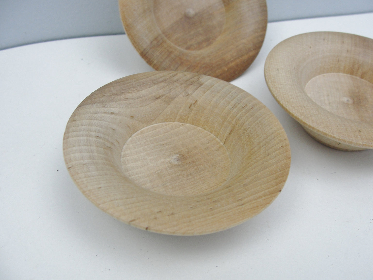 Flared edge miniature wooden bowl, small ring cupset of 3