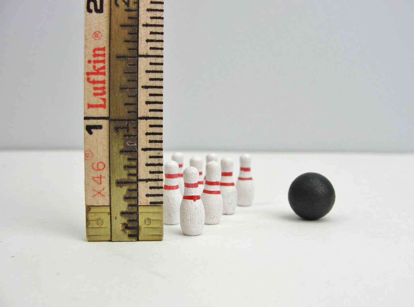 Dollhouse miniature bowling set