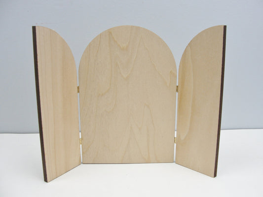Round top cathedral triptych wooden screen