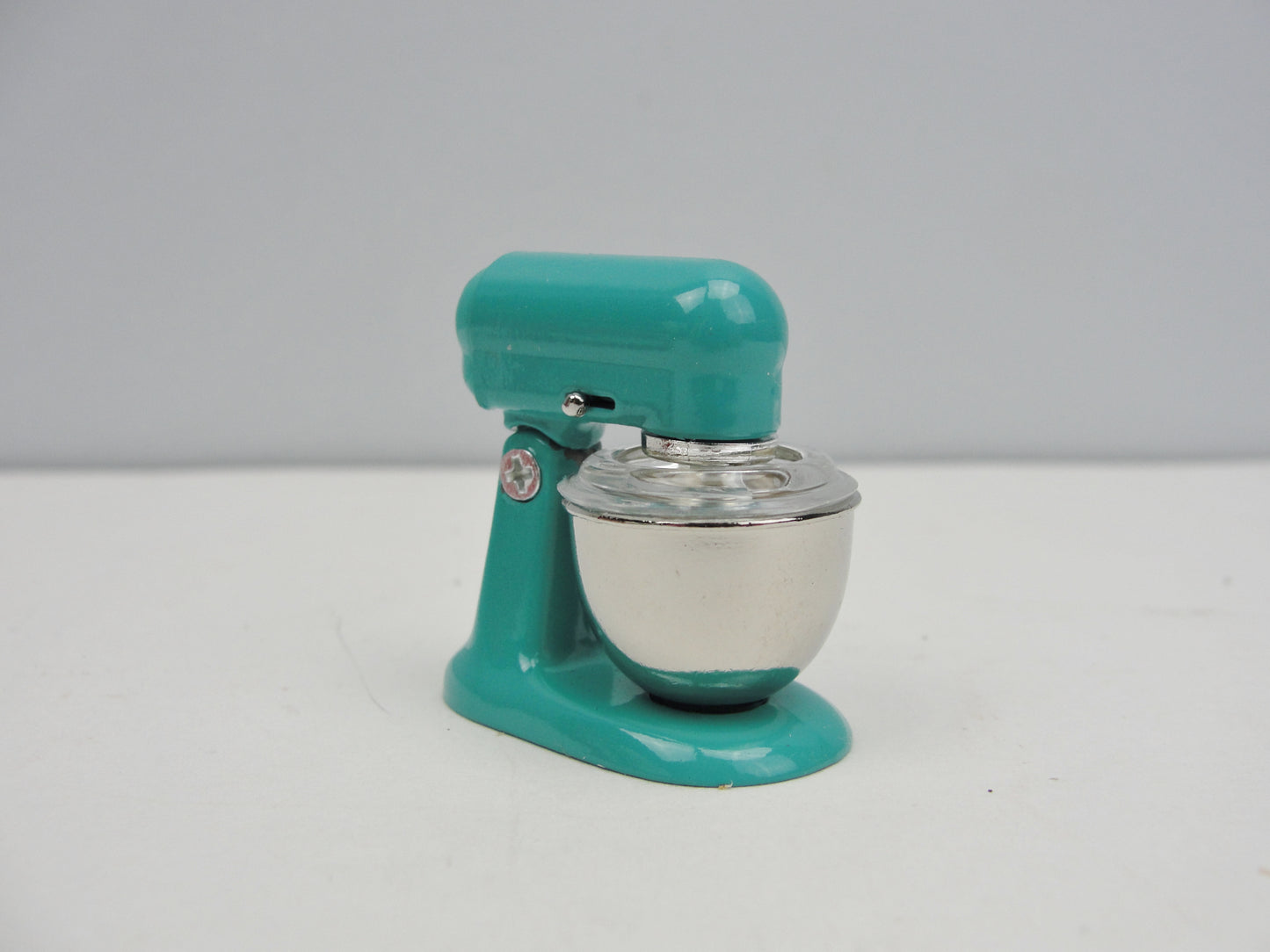 Dollhouse miniature mixer