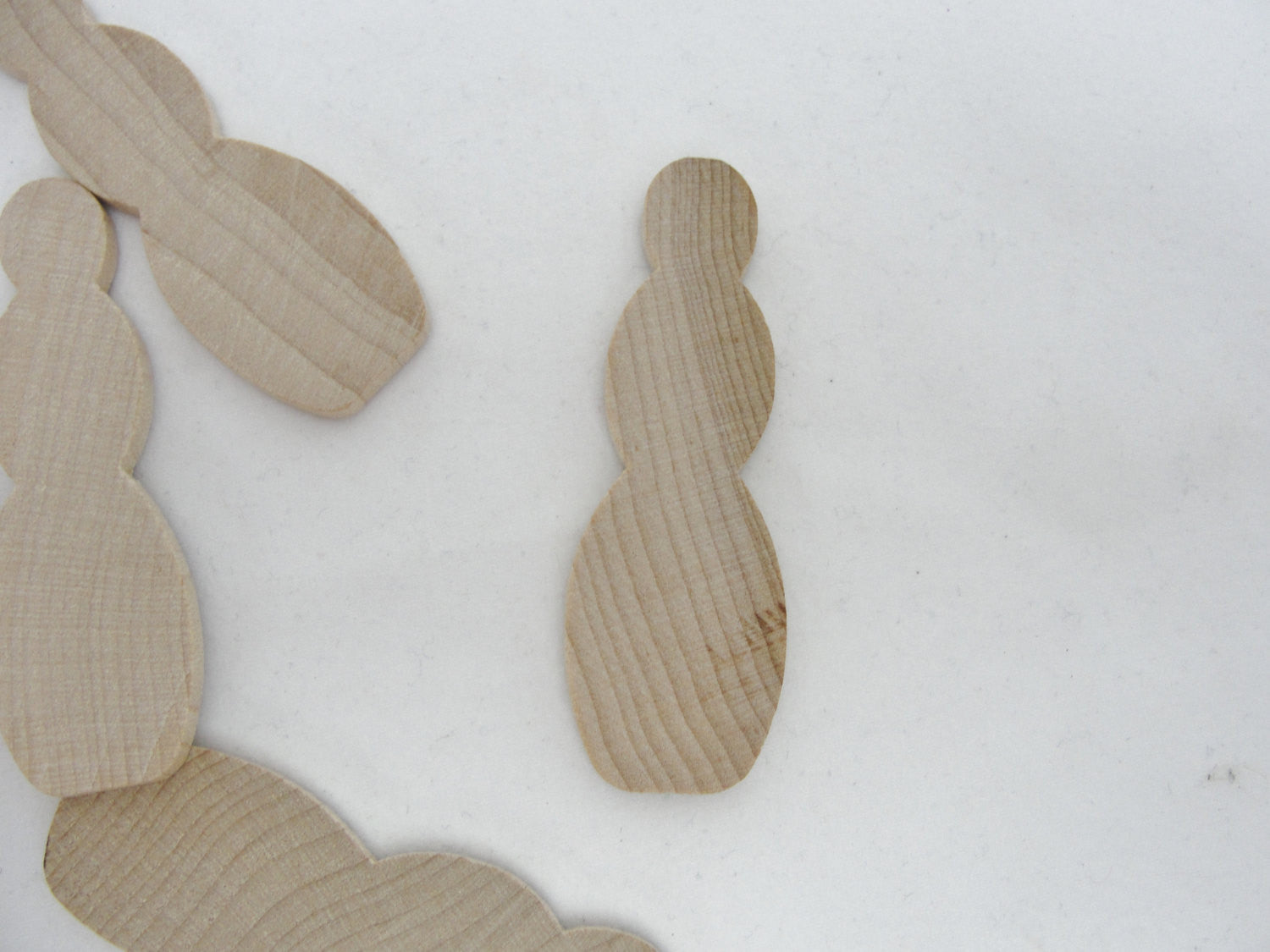 Small wooden primitive snowman cutout set of 6 - Wood parts - Craft Supply House