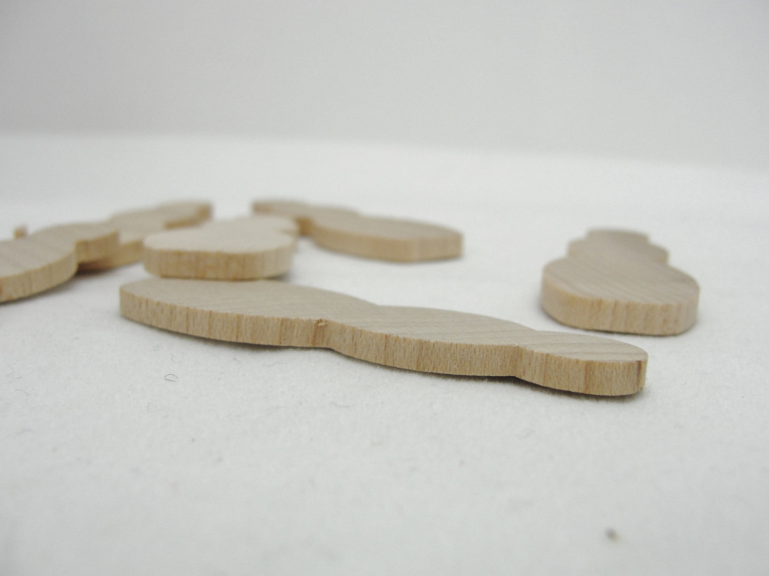Small wooden primitive snowman cutout set of 6 - Wood parts - Craft Supply House