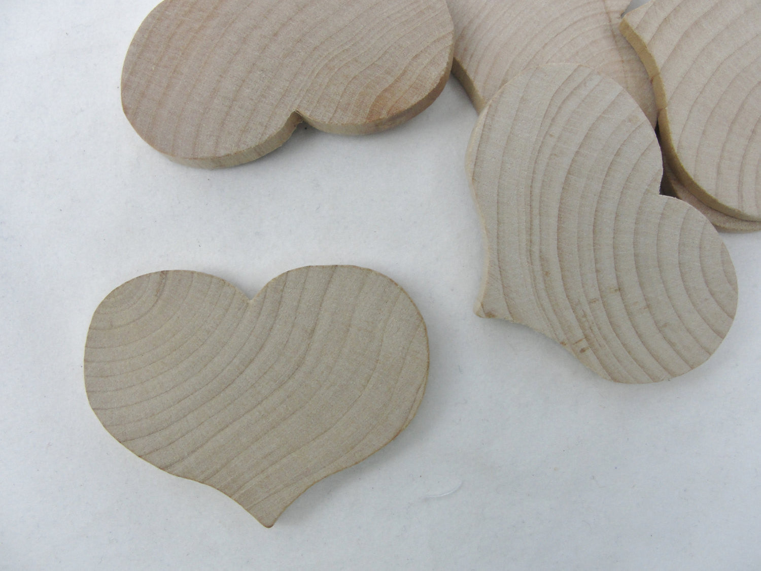Wooden country hearts 1 1/2" wide 1 1/8" tall 3/16" thick unfinished - Wood parts - Craft Supply House
