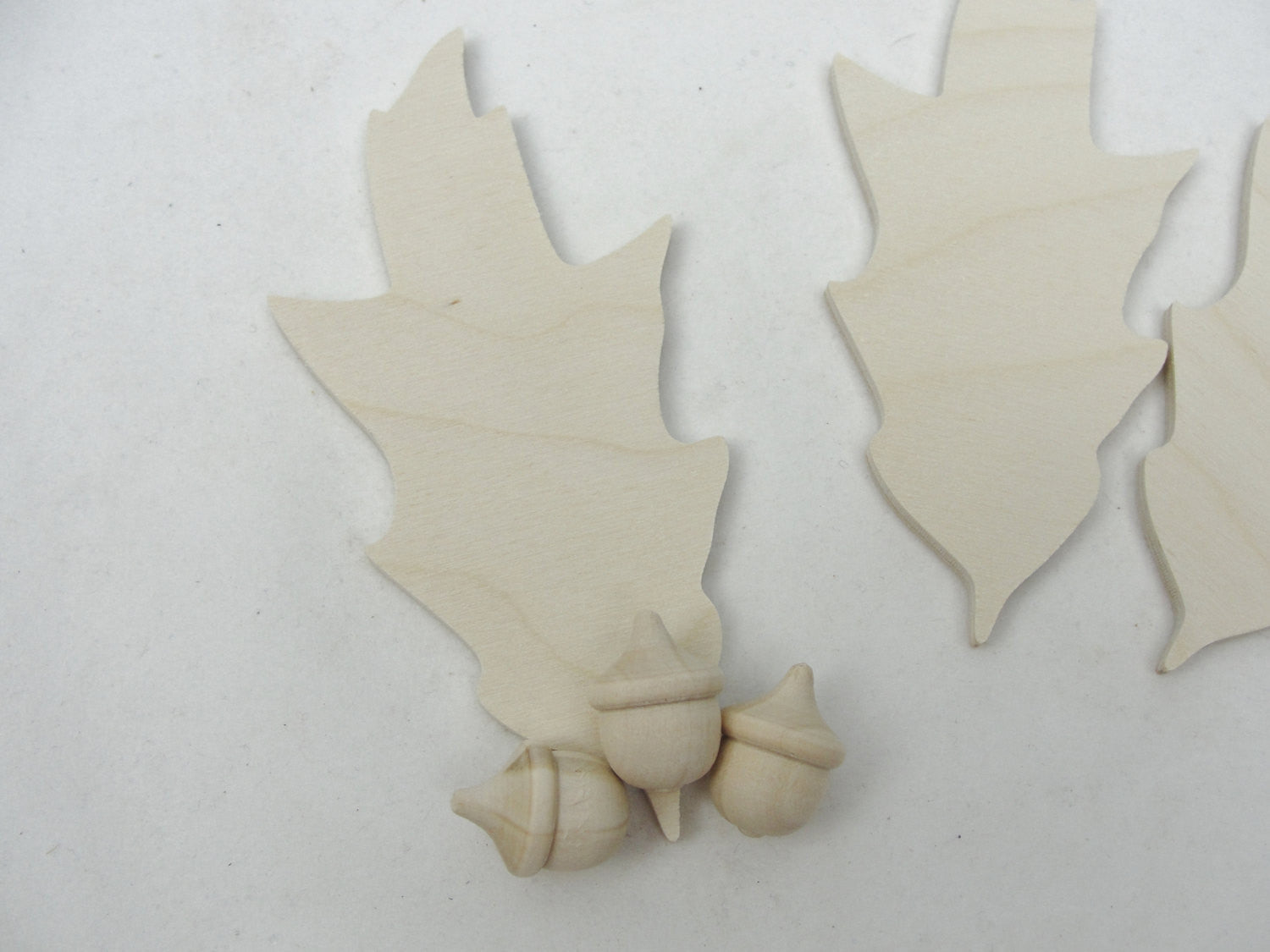 Large Wooden oak leaf cutout set of 4 - Wood parts - Craft Supply House