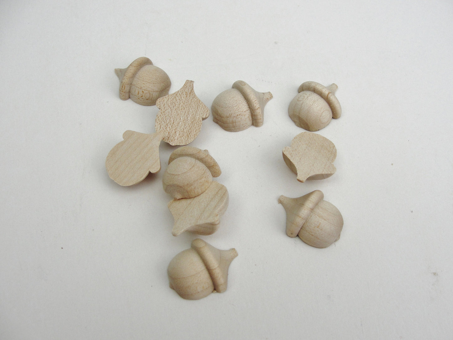 Miniature split wooden acorns, tiny acorns set of 10 Unfinished DIY