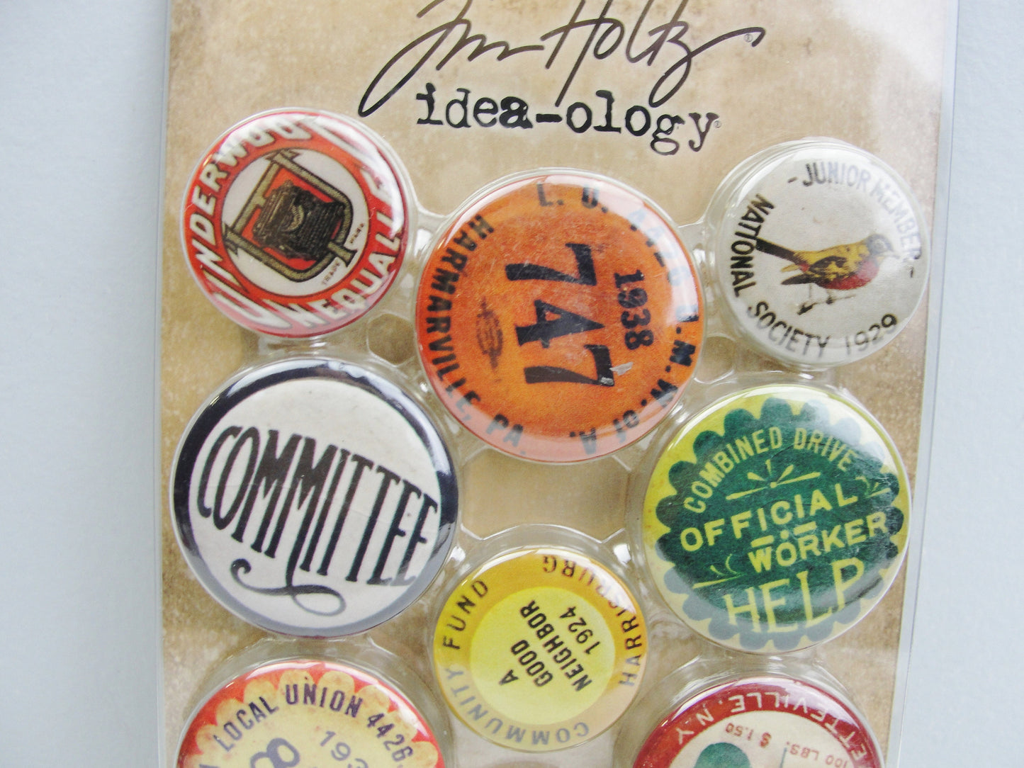 Tim Holtz idea-ology Vintage Flair buttons TH94027