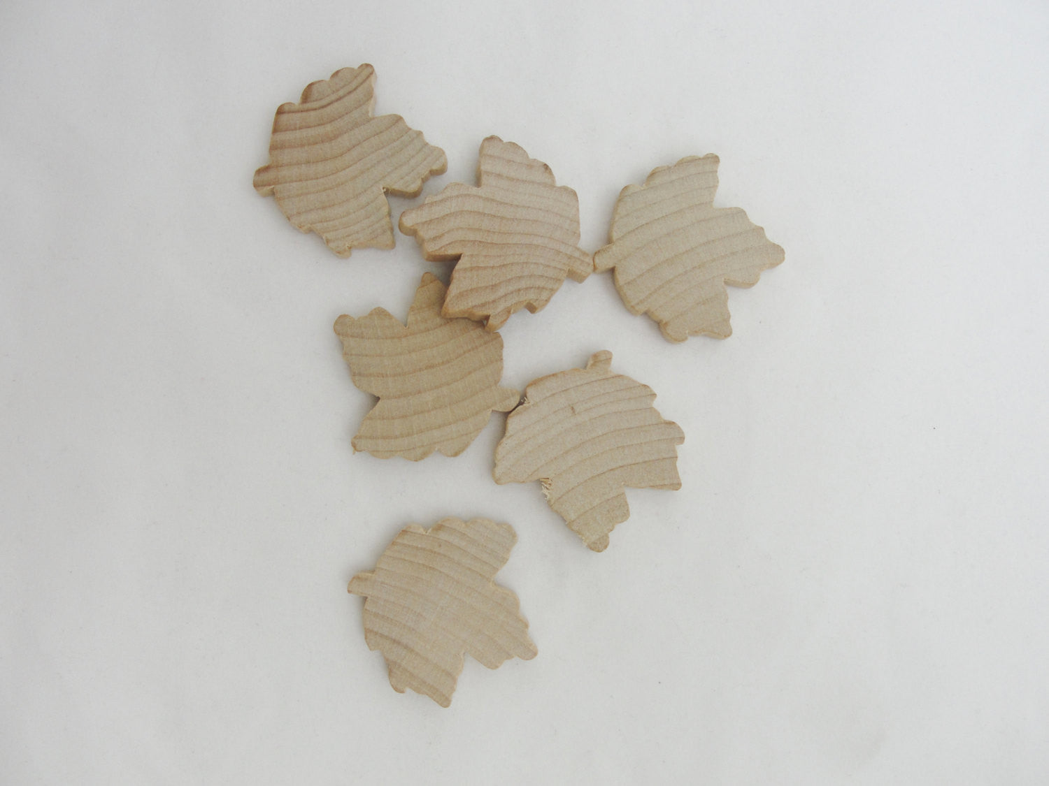 Medium Wooden maple leaf cutout set of 6 - Wood parts - Craft Supply House