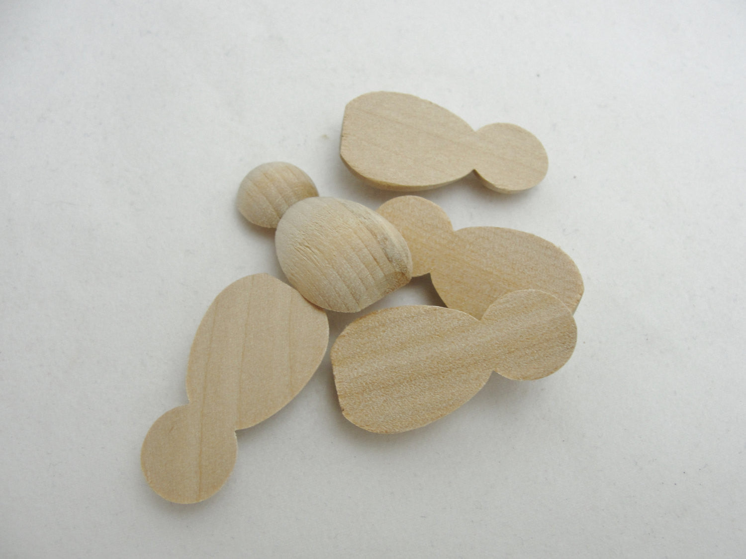 Split wooden bee body, split bug body set of 6 - Wood parts - Craft Supply House